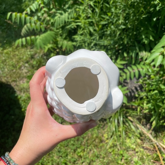 White Buddha Head Sculpture - Picture 4 of 8